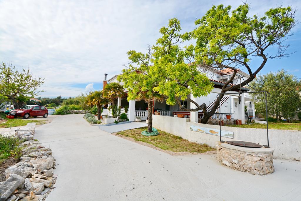 Apartments Katarina Veli Rat Ngoại thất bức ảnh