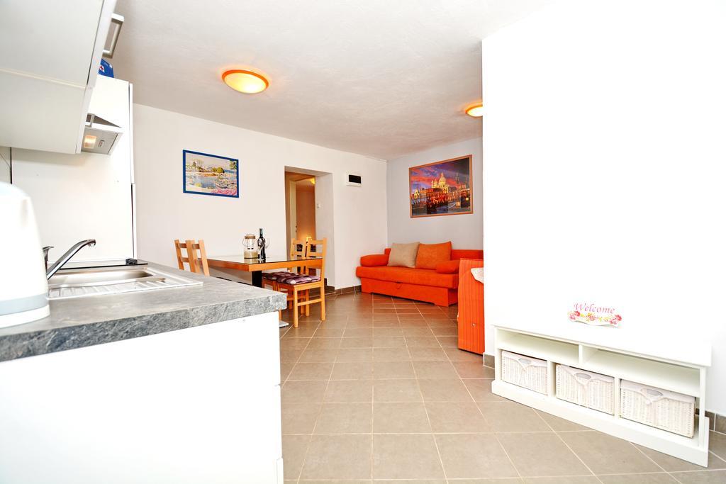 Apartments Katarina Veli Rat Ngoại thất bức ảnh