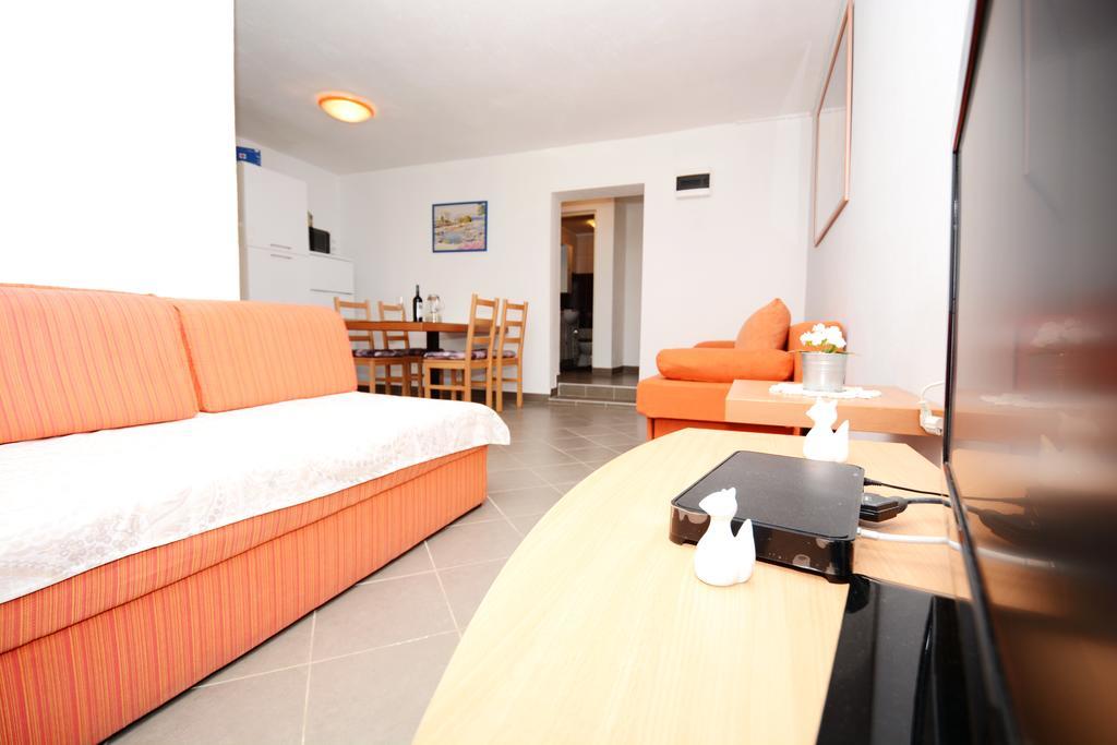 Apartments Katarina Veli Rat Ngoại thất bức ảnh