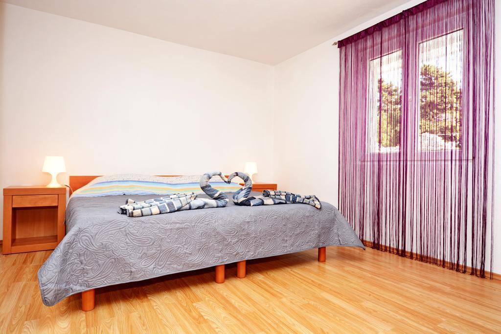 Apartments Katarina Veli Rat Ngoại thất bức ảnh