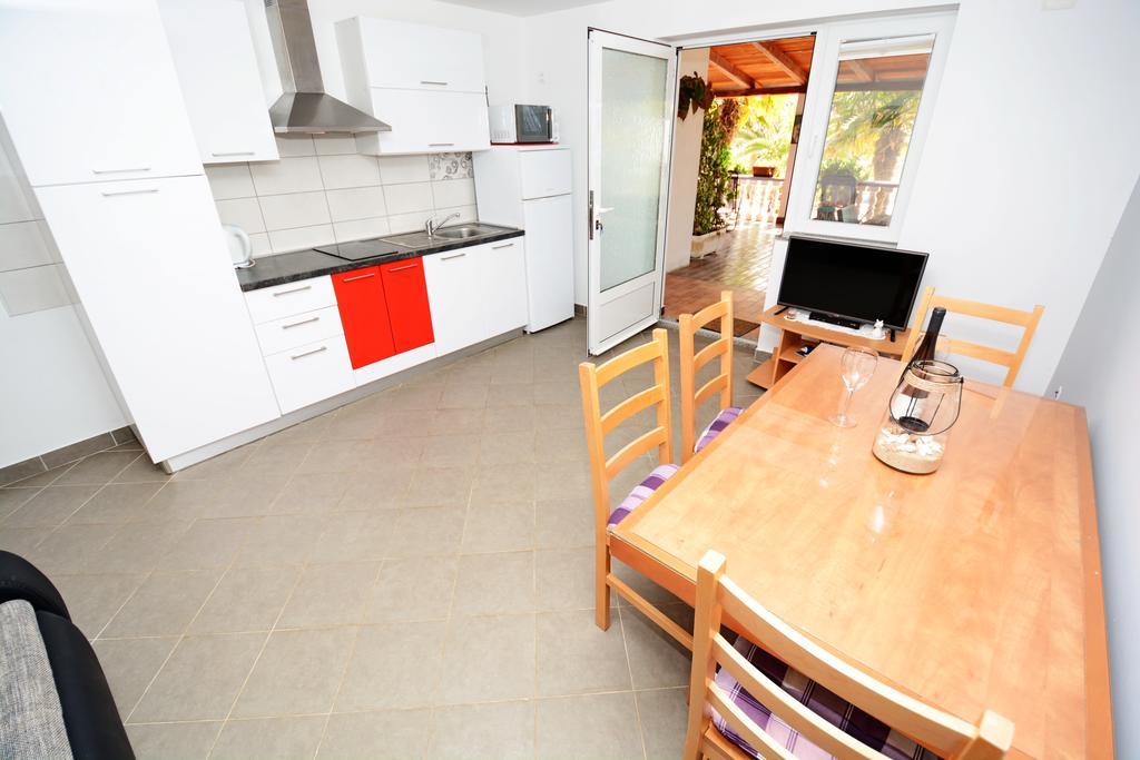 Apartments Katarina Veli Rat Ngoại thất bức ảnh