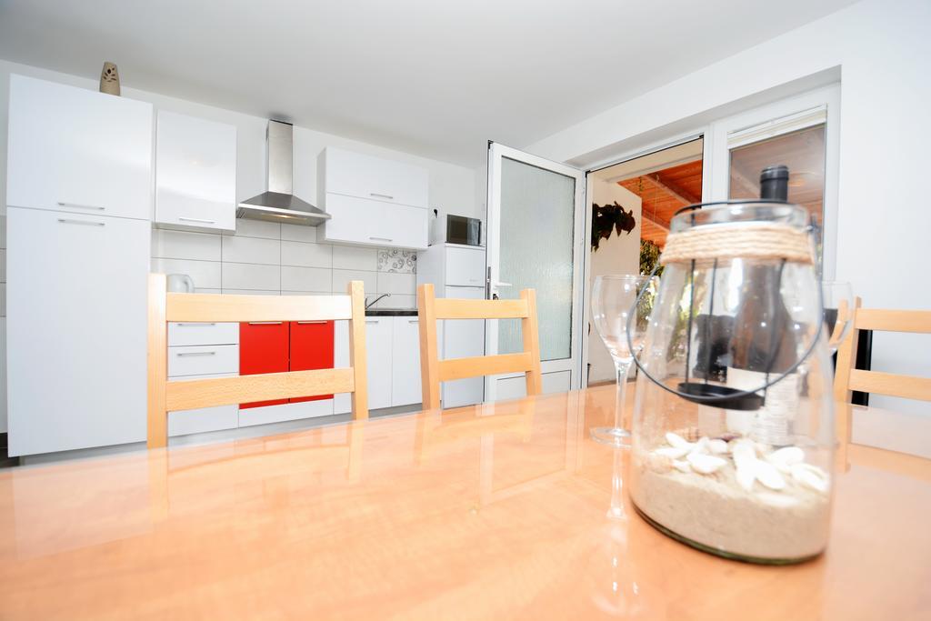 Apartments Katarina Veli Rat Ngoại thất bức ảnh